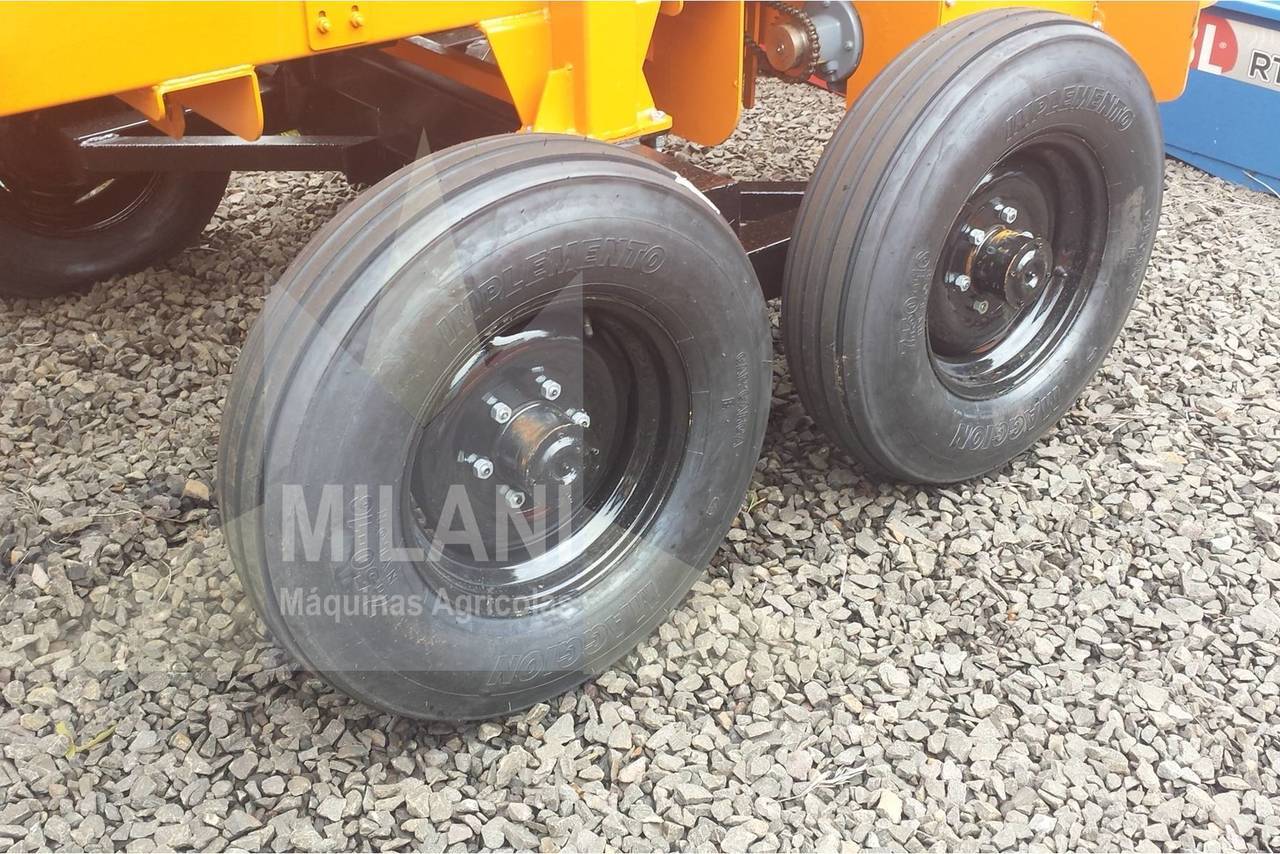 Budny Capacidade 5500 kg Eixo tandem -  4