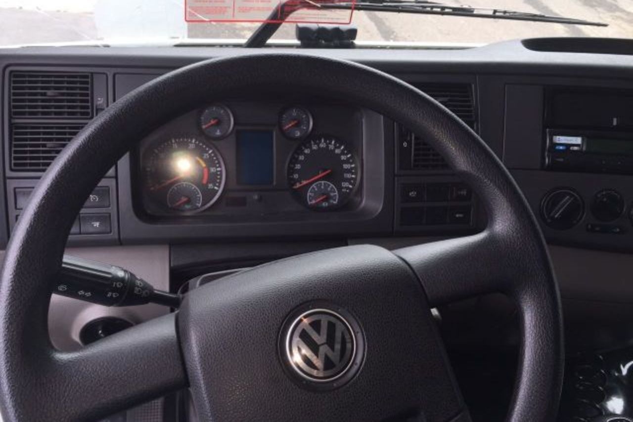 Volkswagen 24-280 E Constellation 6x2 - 14/14 8