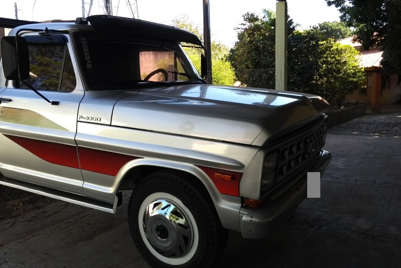 Ford F4000 - 89/89 4