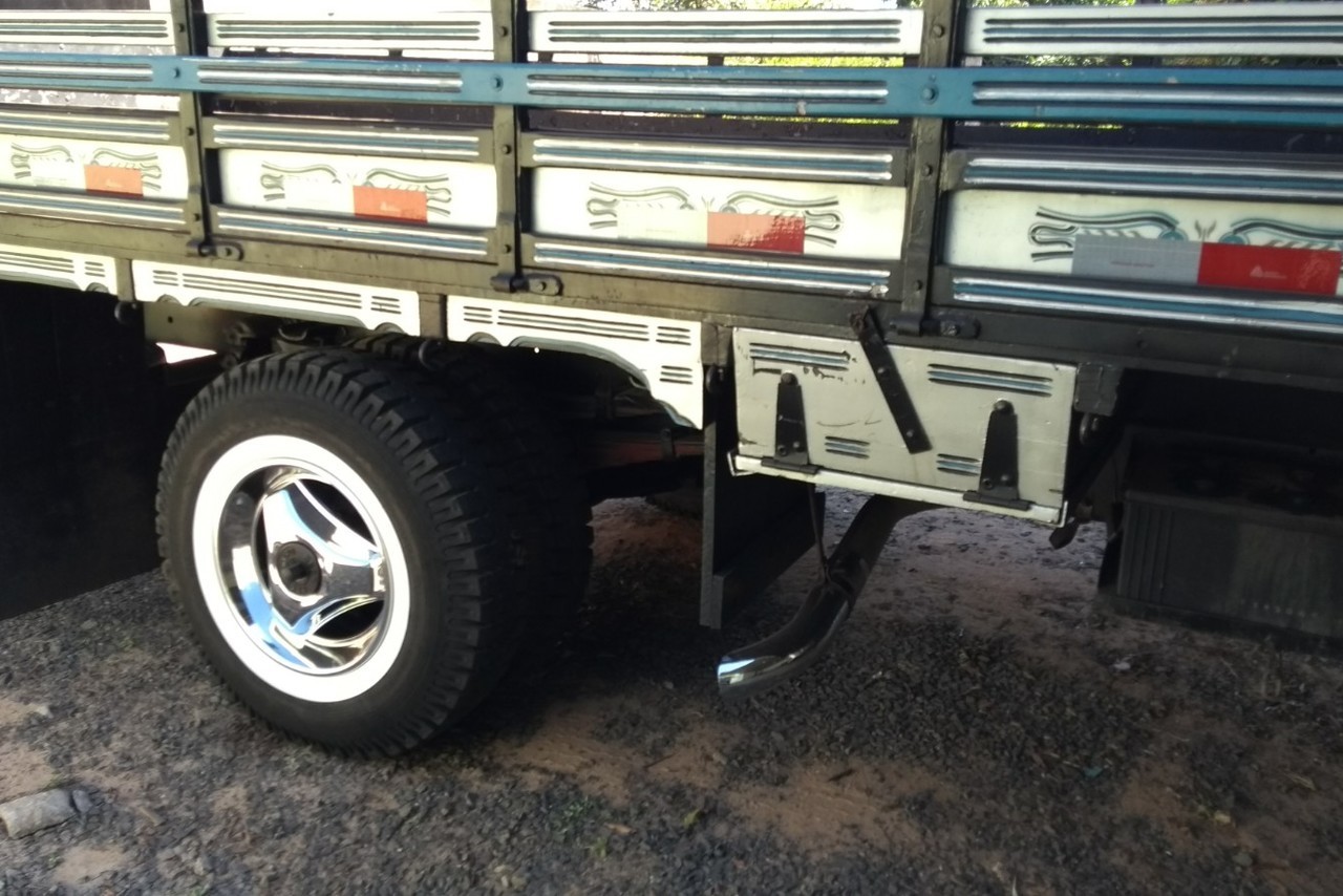 Ford F4000 - 89/89 11