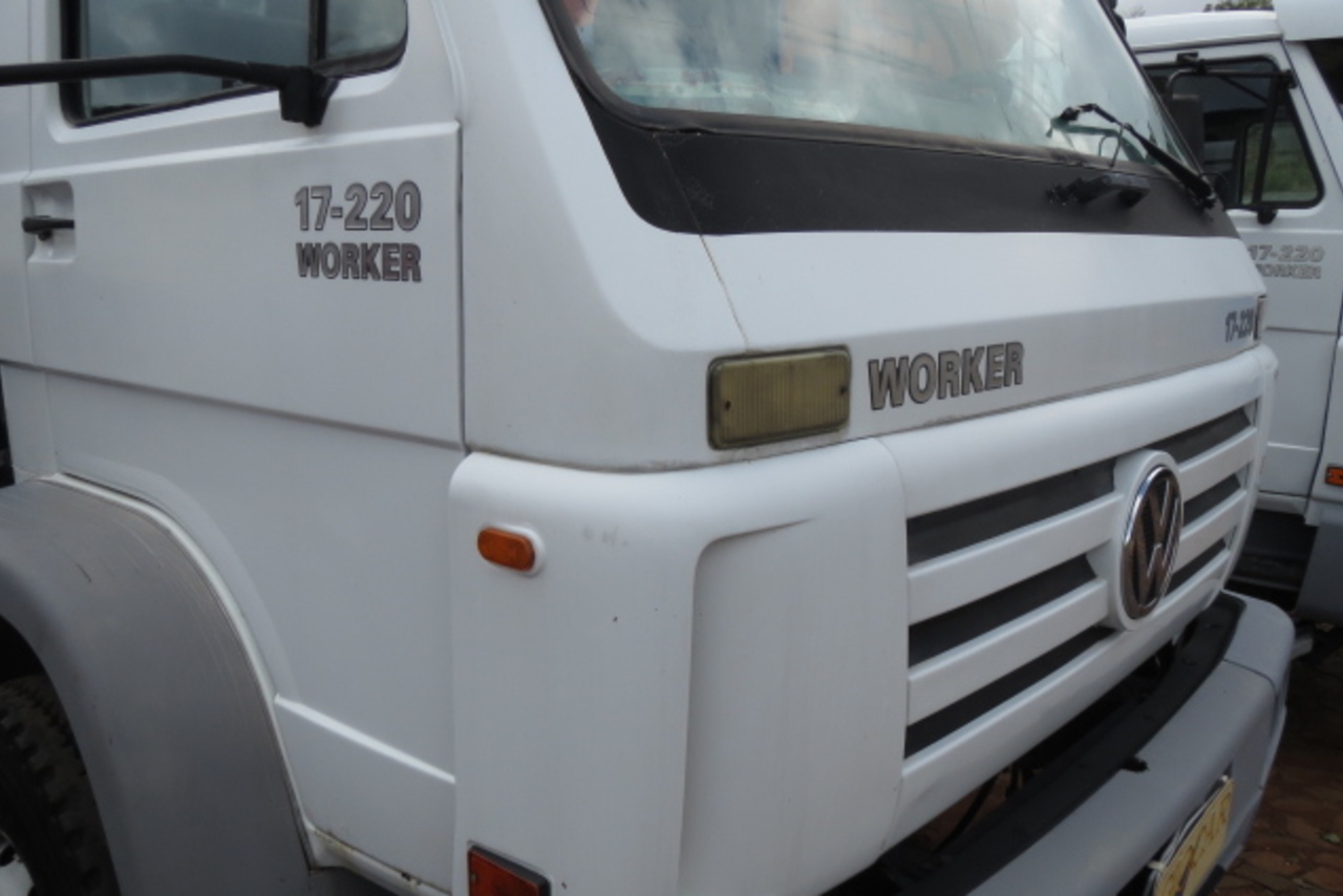 Volkswagen 17 220 - 08/09 2