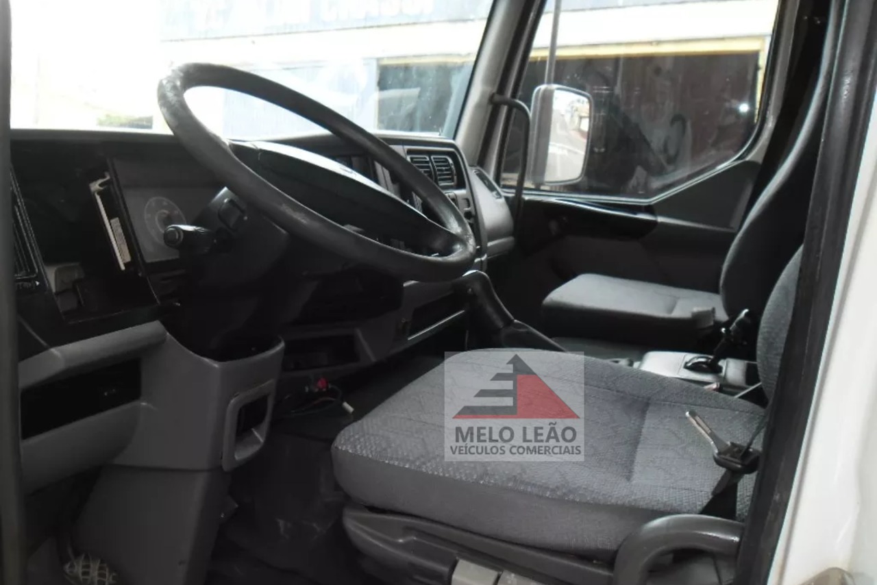 Volvo VM260 - 08/08 7