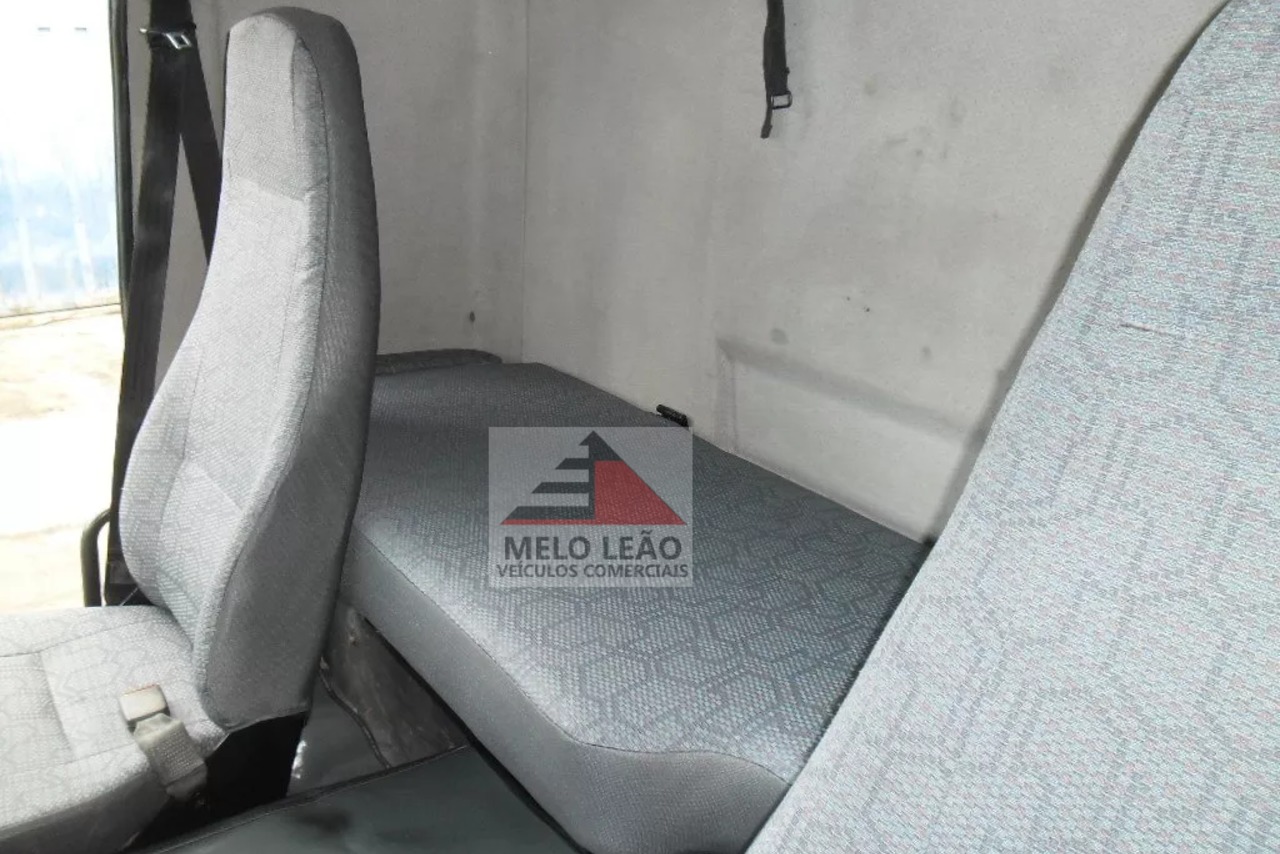 Volvo VM260 - 08/08 9