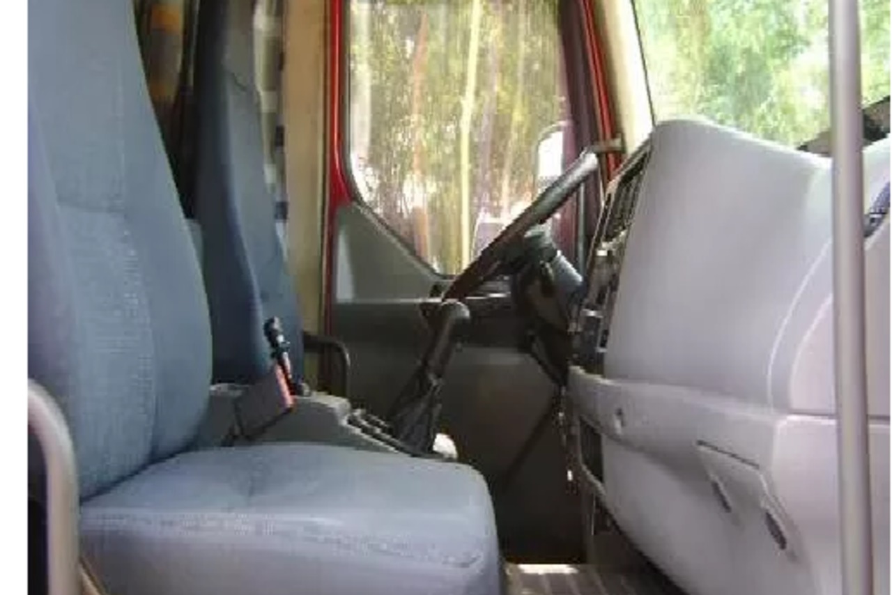 Volvo VM260 - 08/08 2