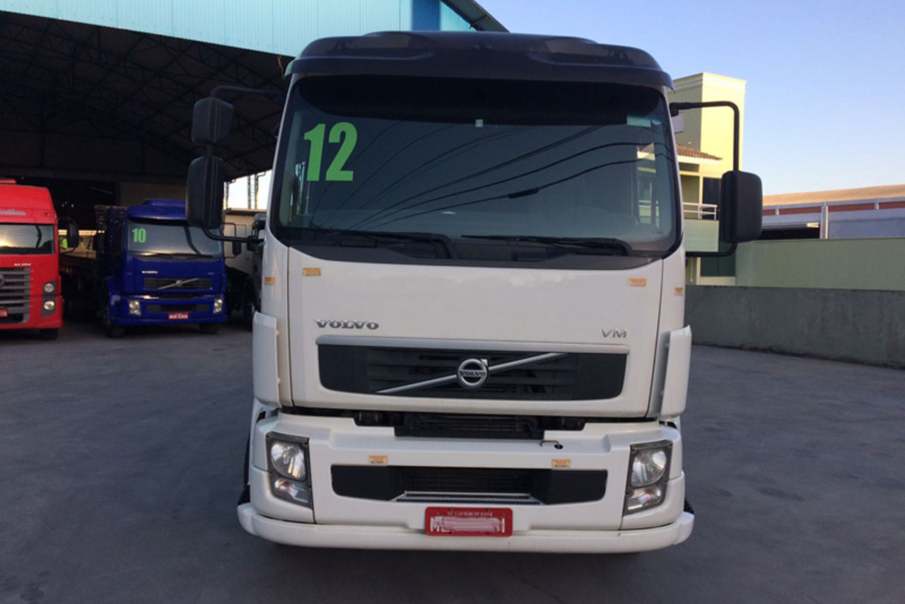 Volvo VM 270 - 12/12 4