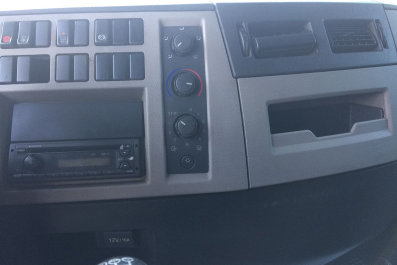Volvo VM 270 - 12/12 8