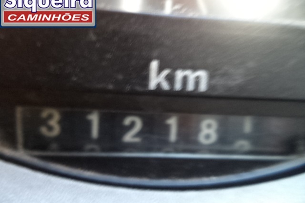 Ford Cargo815 - 06/06 11
