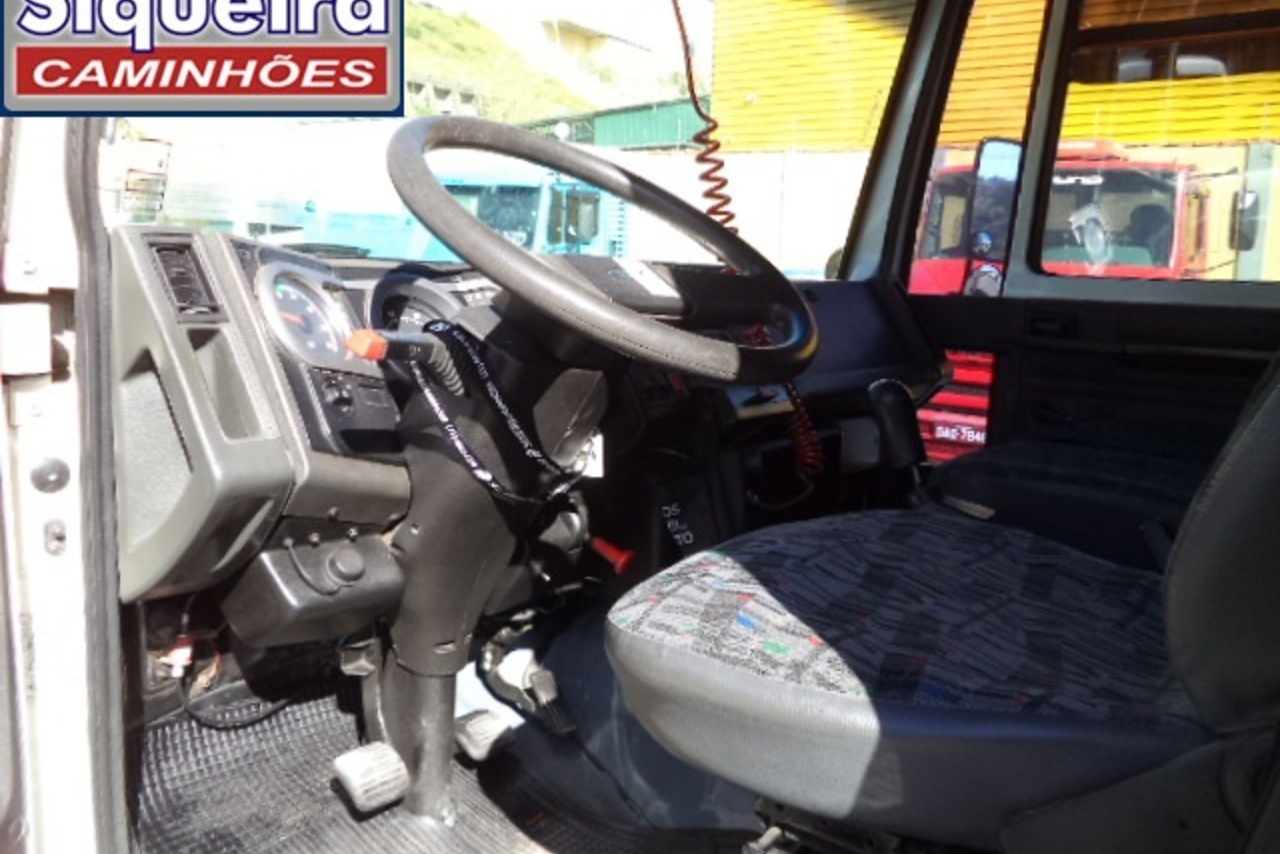 Ford Cargo815 - 06/06 12
