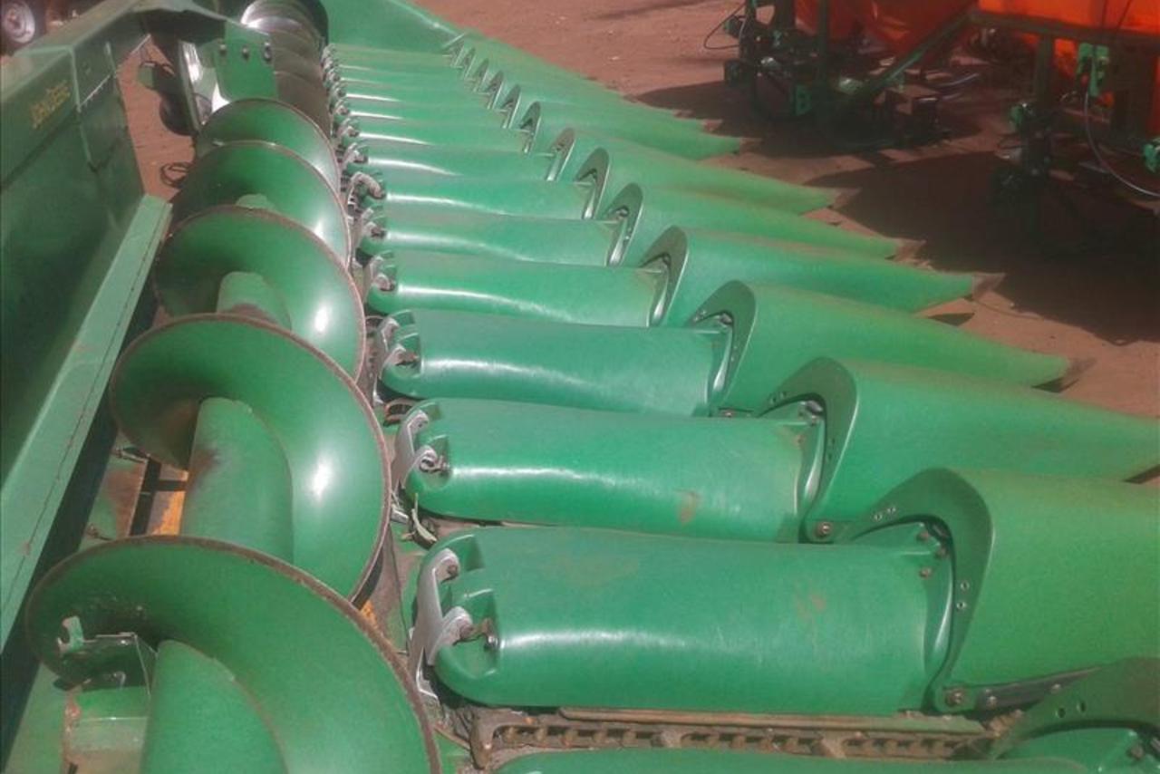 John Deere Milho - 12/12 12