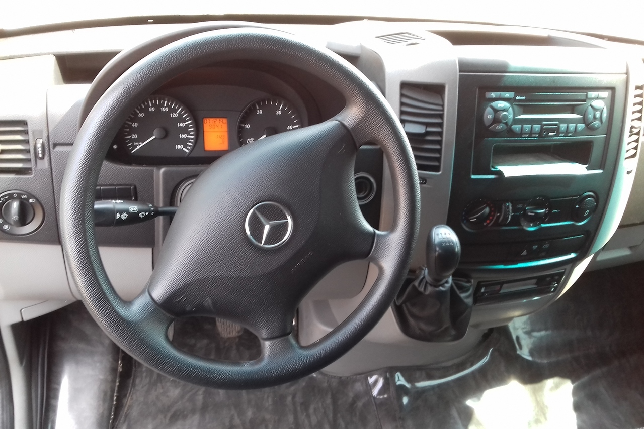 Mercedes Benz Sprinter 416 Furgão - 15/16 5
