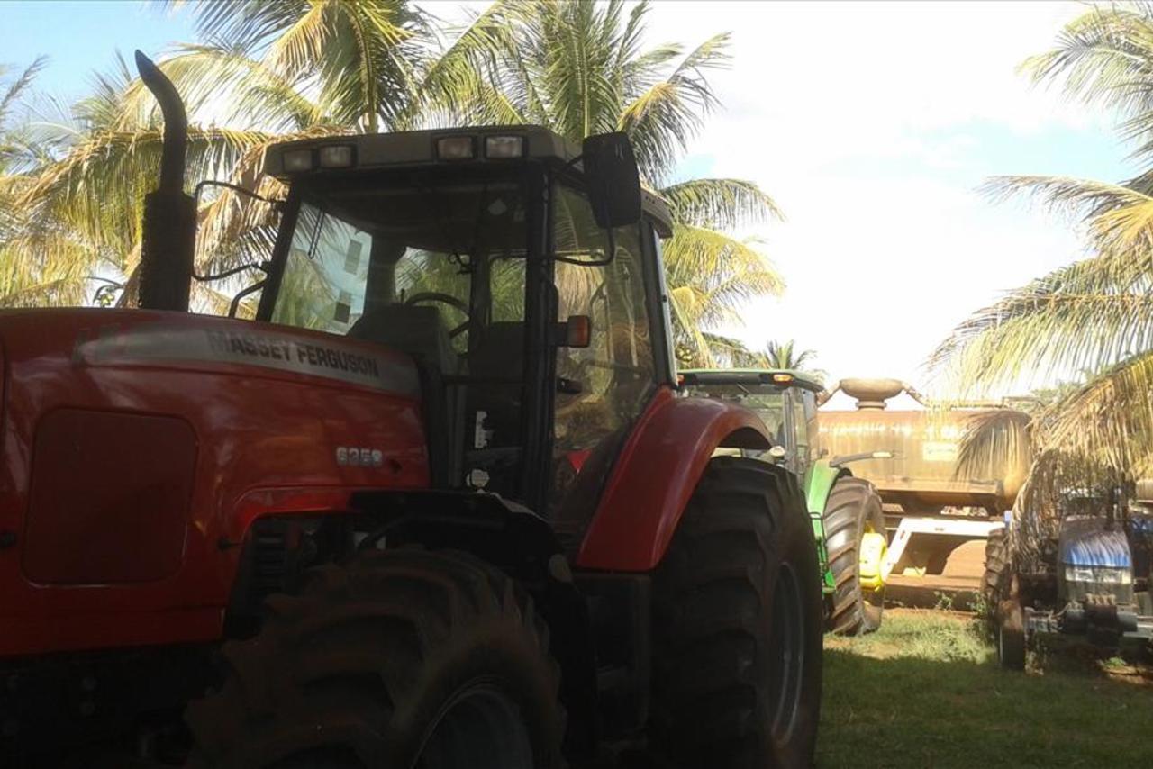 Massey Ferguson 6350 - 09/09 6