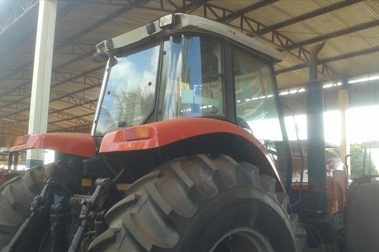Massey Ferguson 6350 - 09/09 12