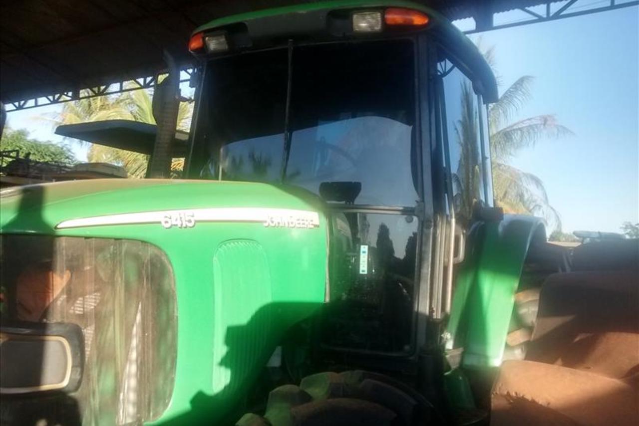John Deere 6415 - 08/08 4