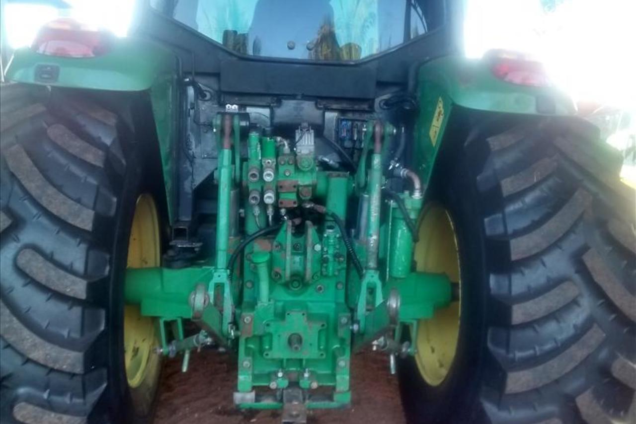 John Deere 6415 - 08/08 5