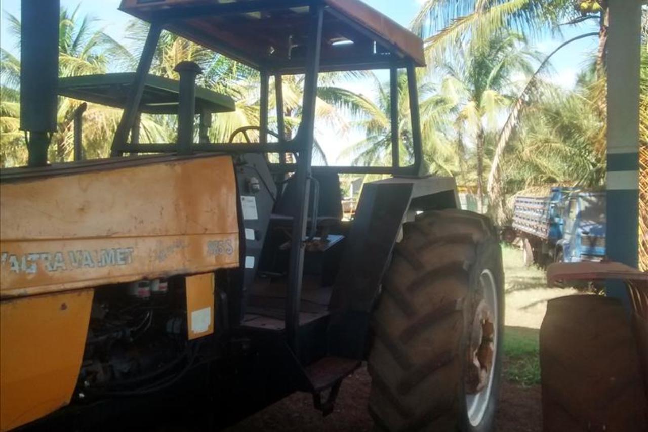 Valtra 885 - 99/99 2
