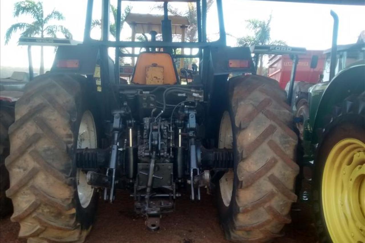 Valtra 885 - 99/99 5