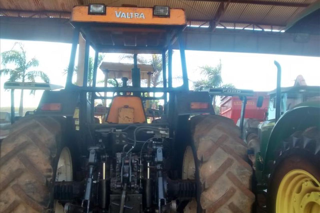 Valtra 885 - 99/99 6