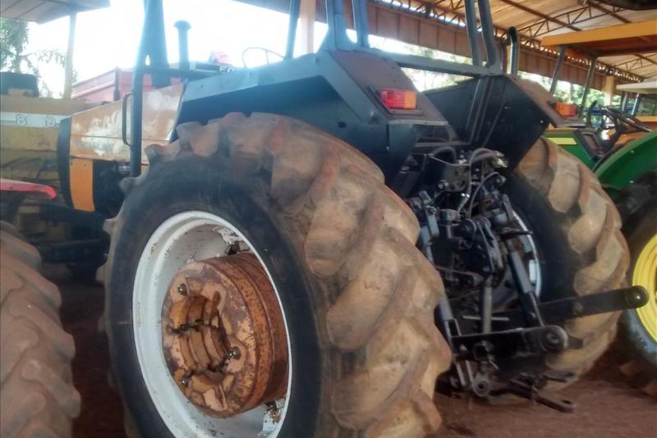 Valtra 885 - 99/99 7