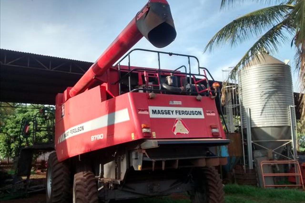 Massey Ferguson 9790 - 10/10 11
