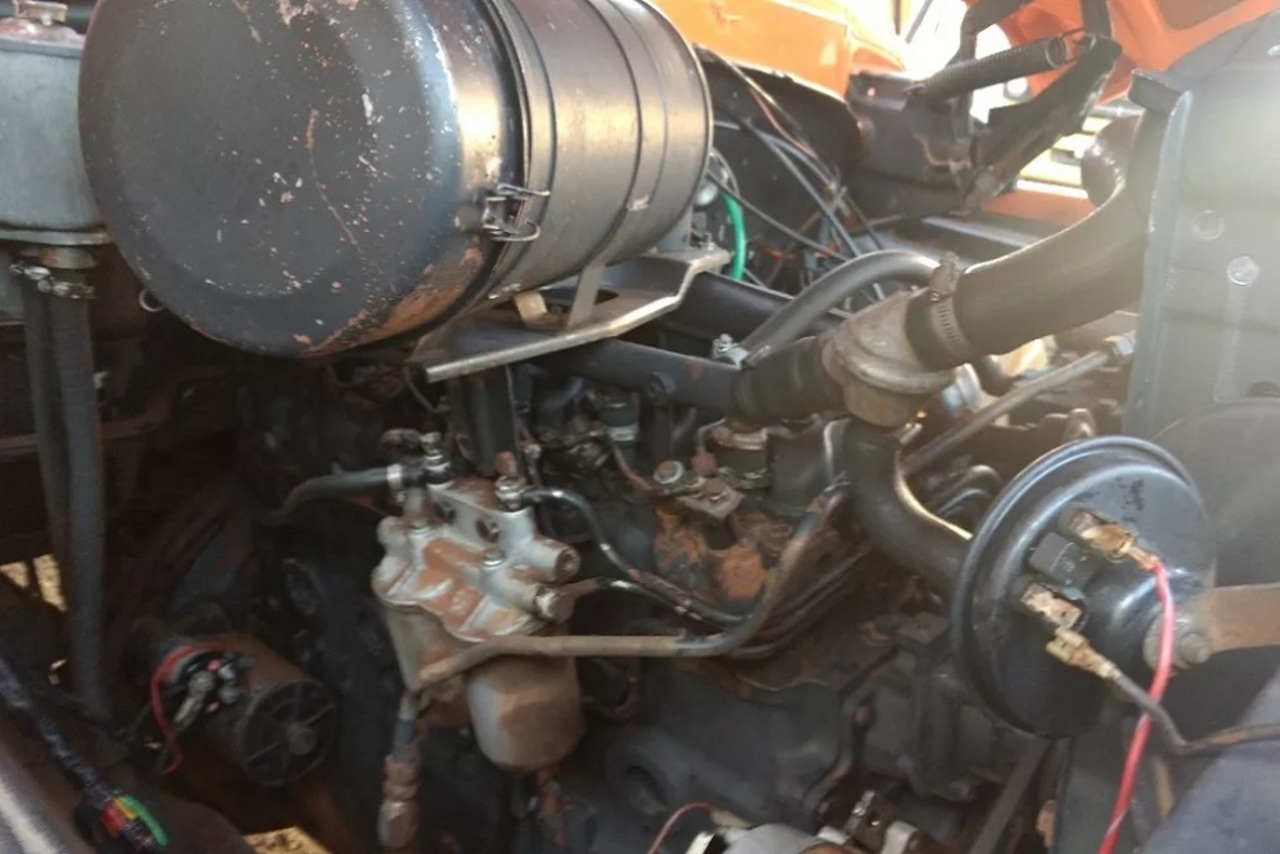 Ford F600 - 78/78 8