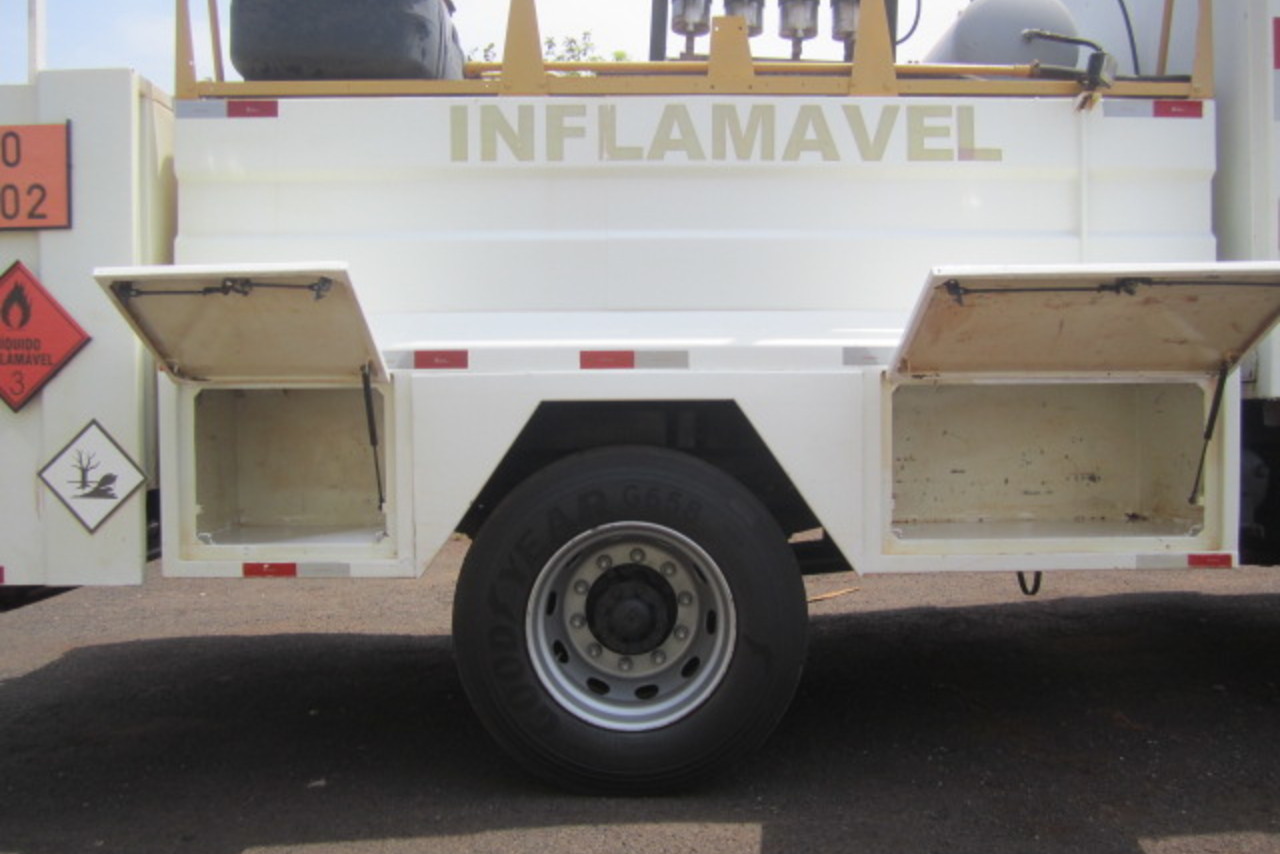 Ford Cargo1517 - 06/06 15