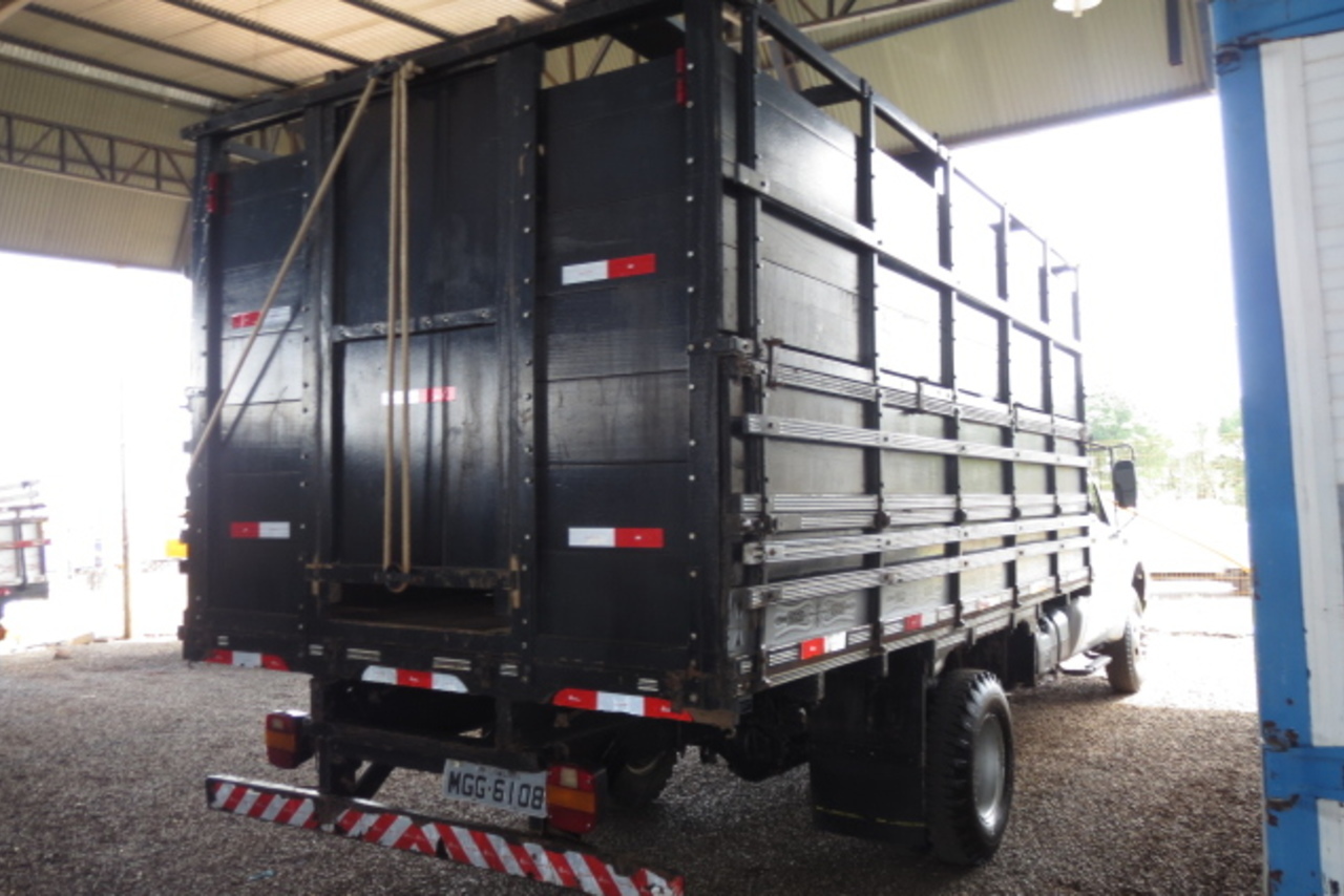 Ford F4000 - 07/08 8