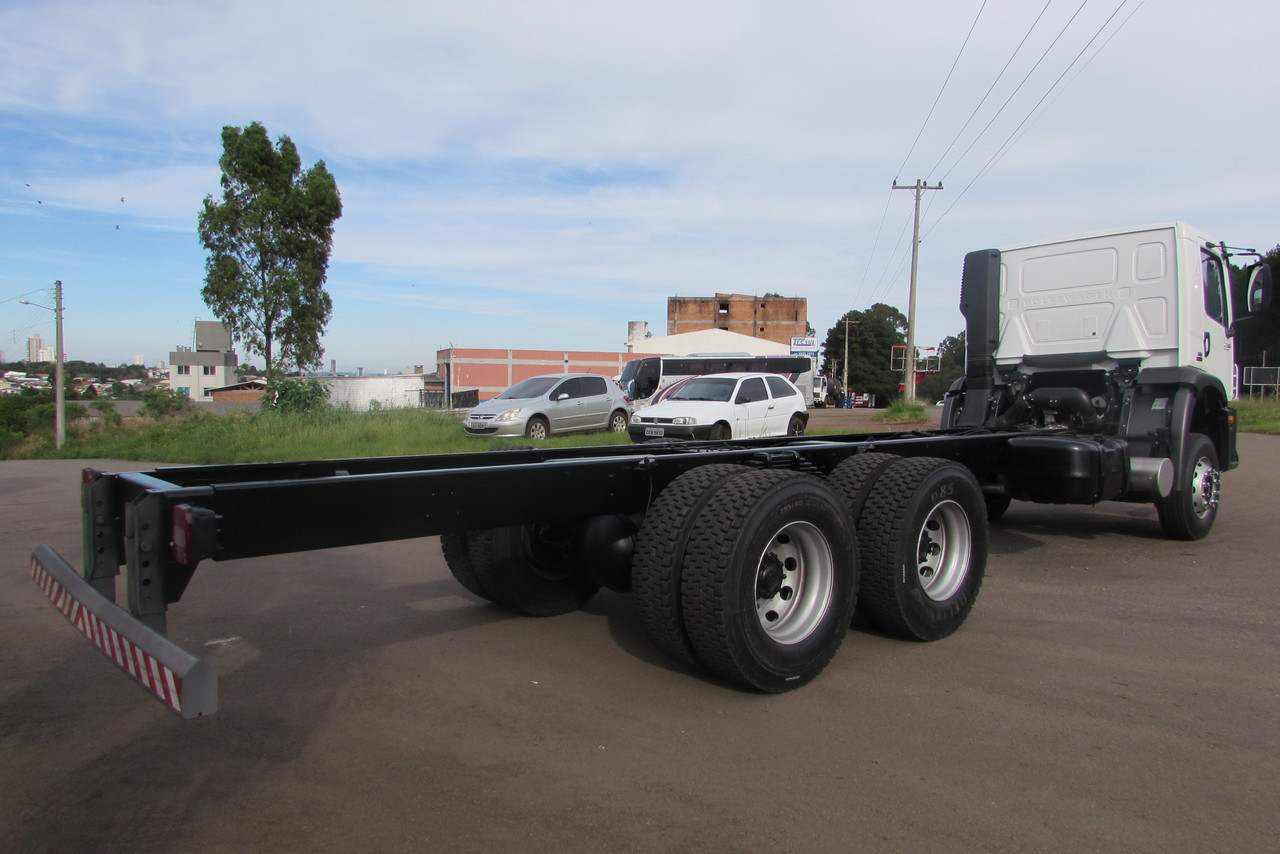 Volkswagen 31-280 E Constel. 6x4 - 14/14 8
