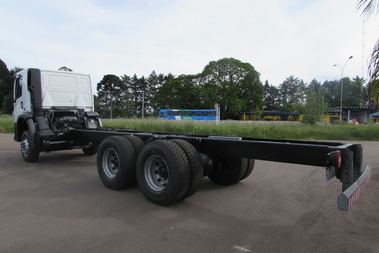 Volkswagen 31-280 E Constel. 6x4 - 14/14 9