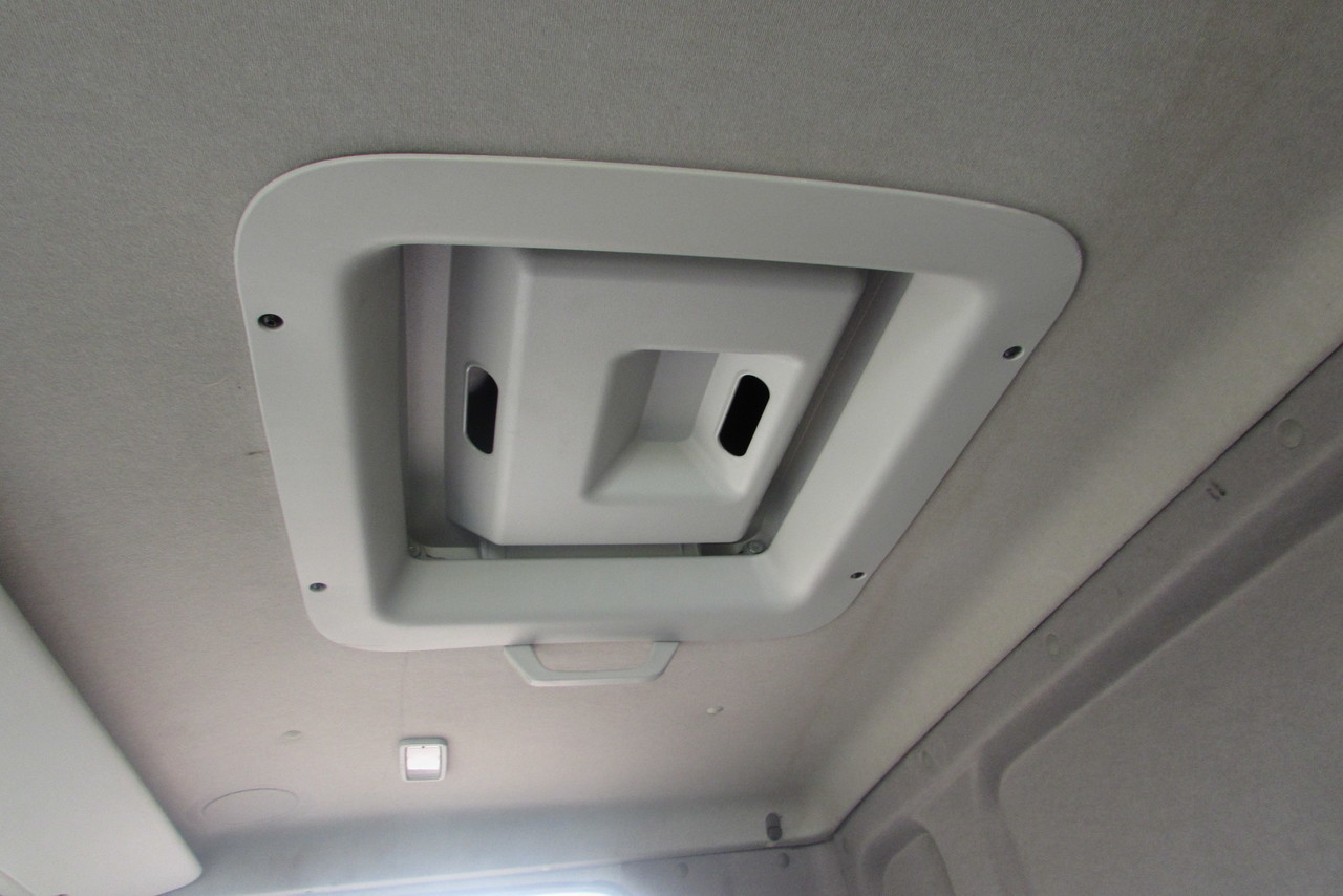 Volkswagen 31-280 E Constel. 6x4 - 14/14 15