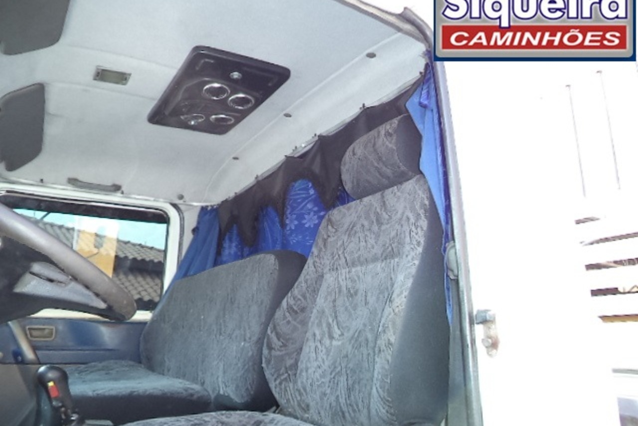 Volkswagen 23 220 - 04/04 4