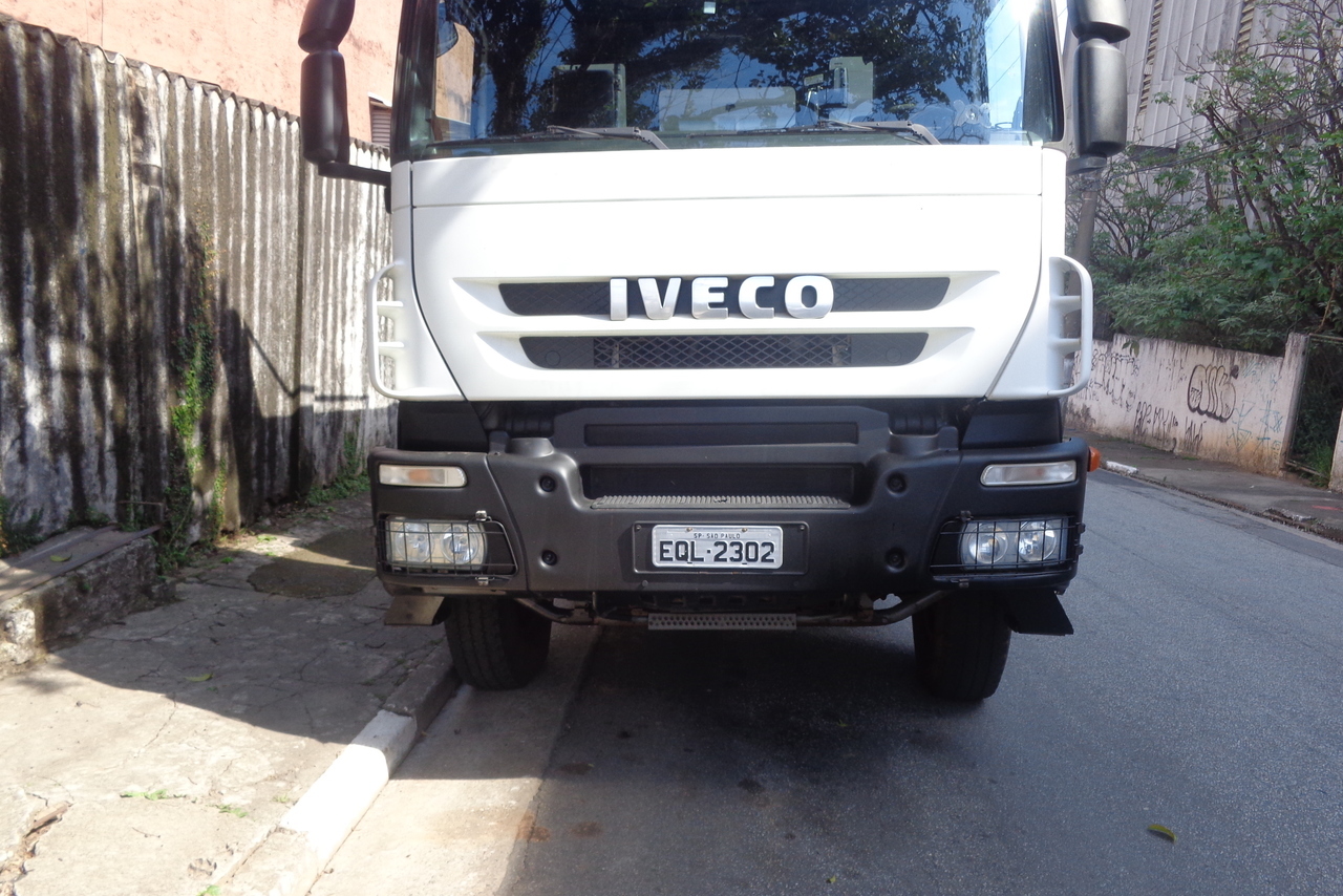 Iveco Trakker 380 - 09/09 5