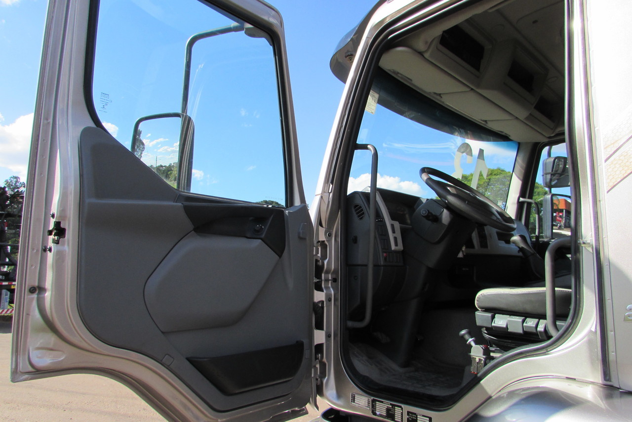 Volvo VM 270 - 13/13 14