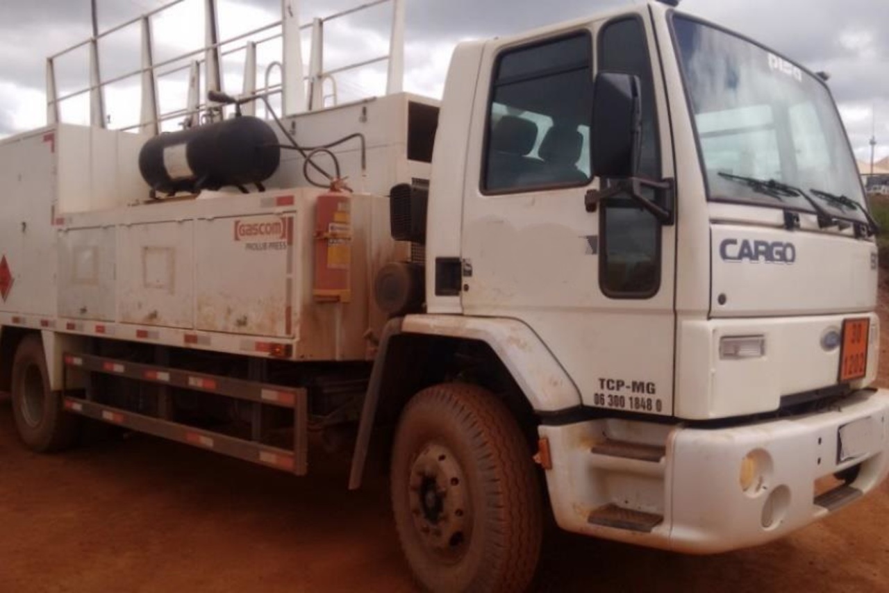 Ford Cargo1317 - 06/06 4