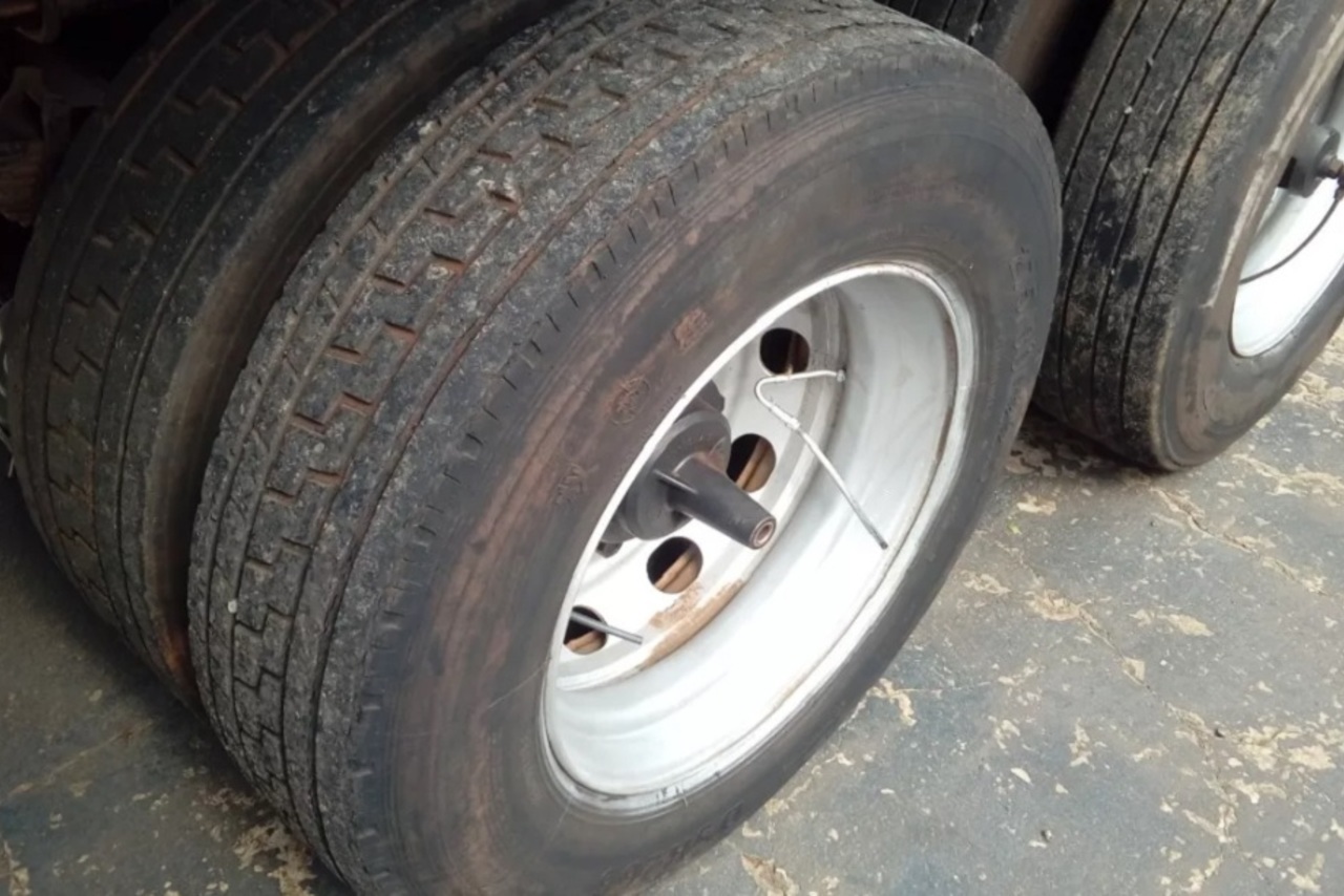 Ford Cargo3224 - 95/95 6