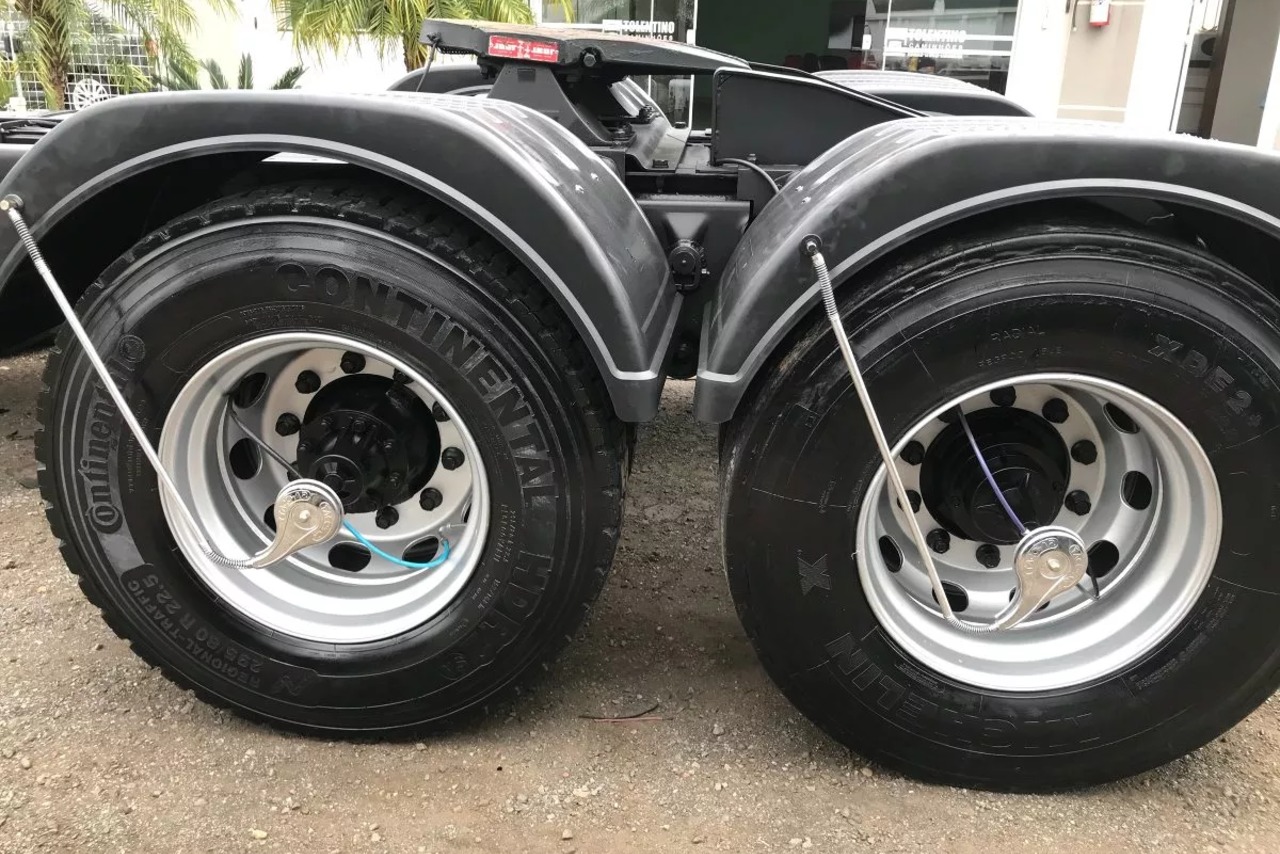 Volkswagen 19 390 - 13/13 5