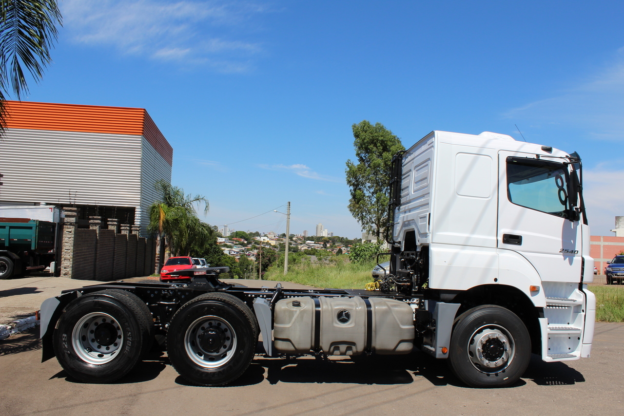 Mercedes Benz Axor 2540 - 08/08 7