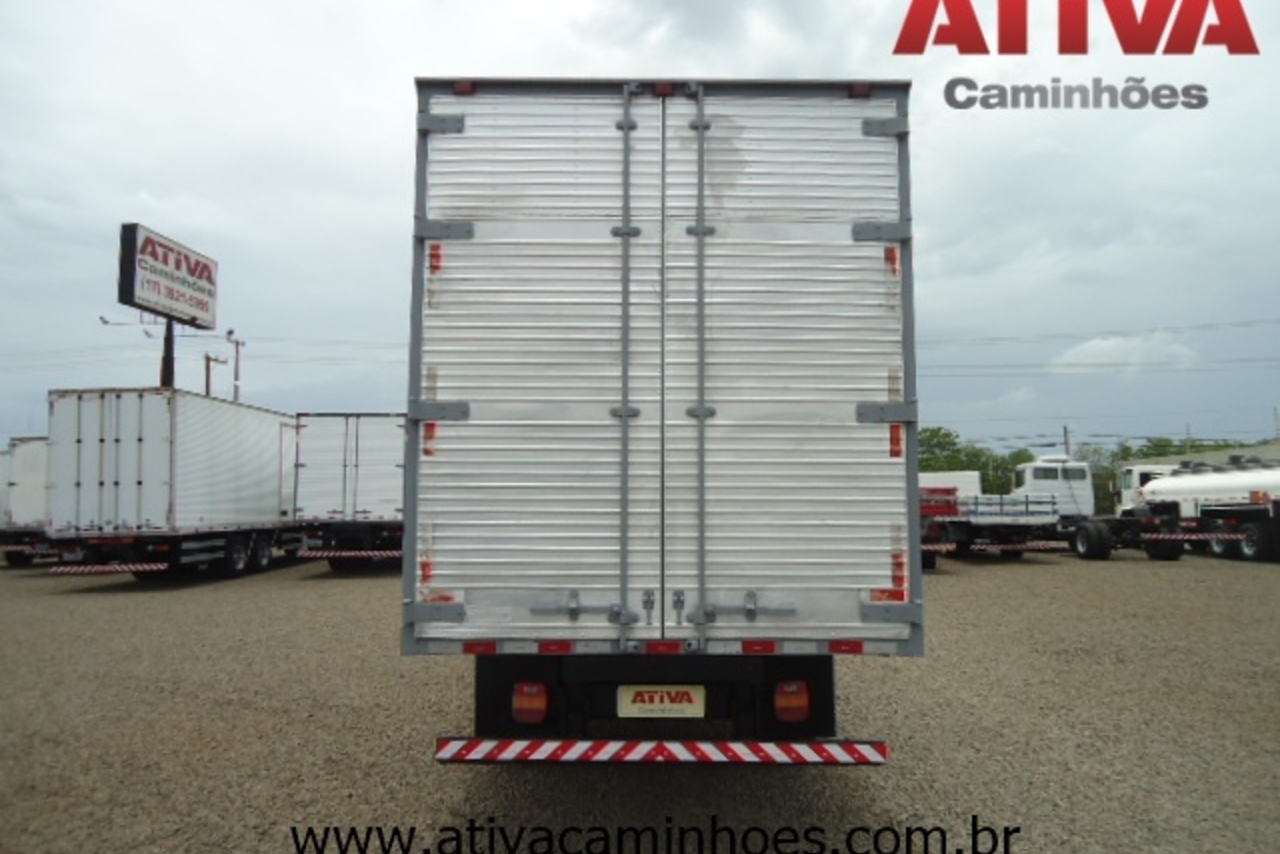 Volkswagen 8 140 - 96/96 2