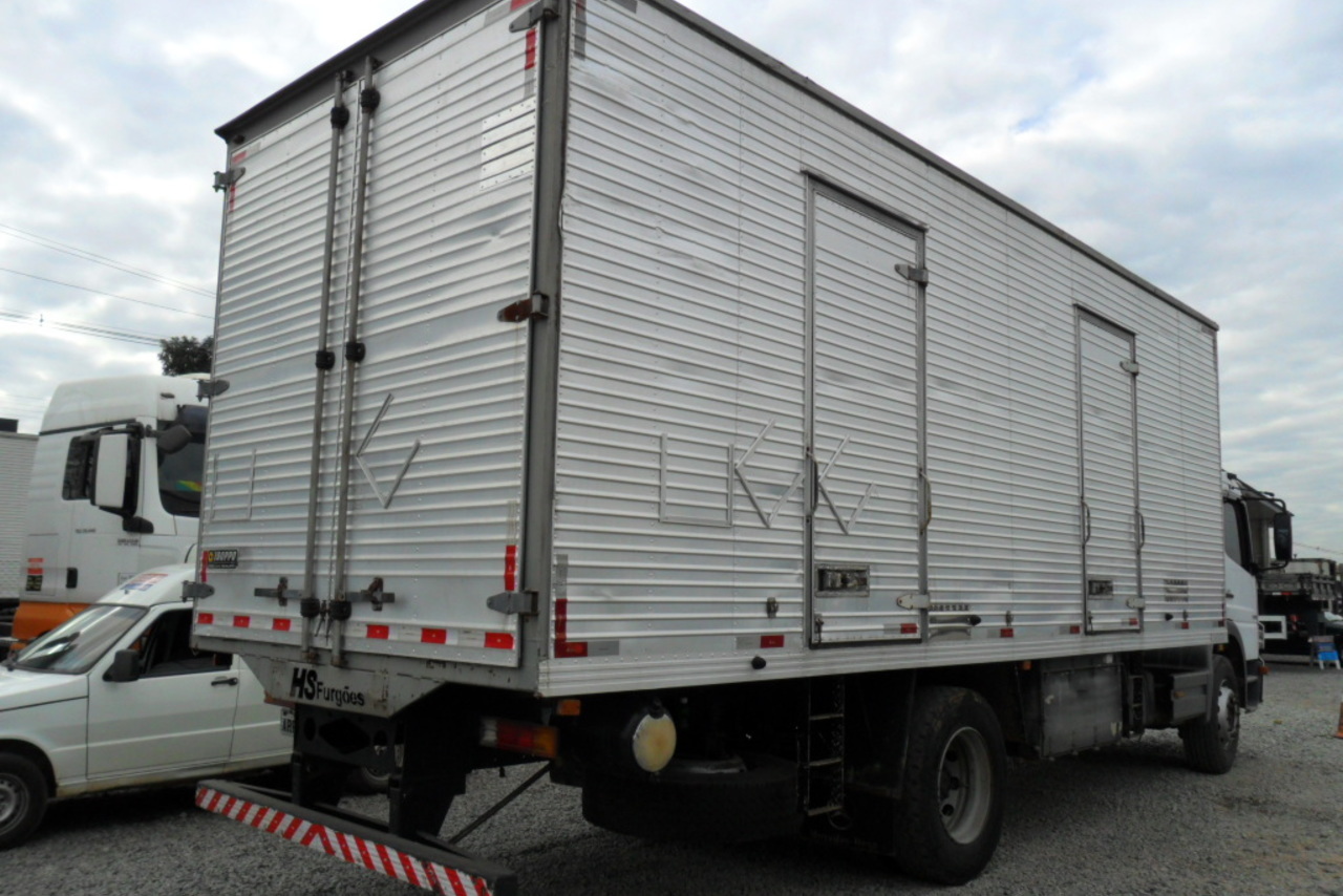 Mercedes Benz MB 1418 - 09/09 5