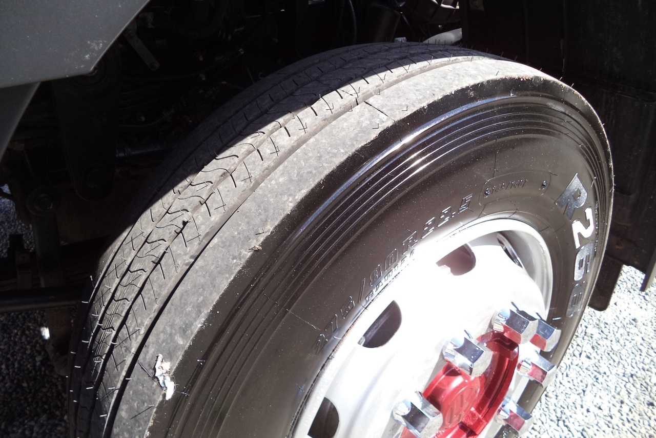Volkswagen 24-280 E Constellation 6x2 - 14/14 4