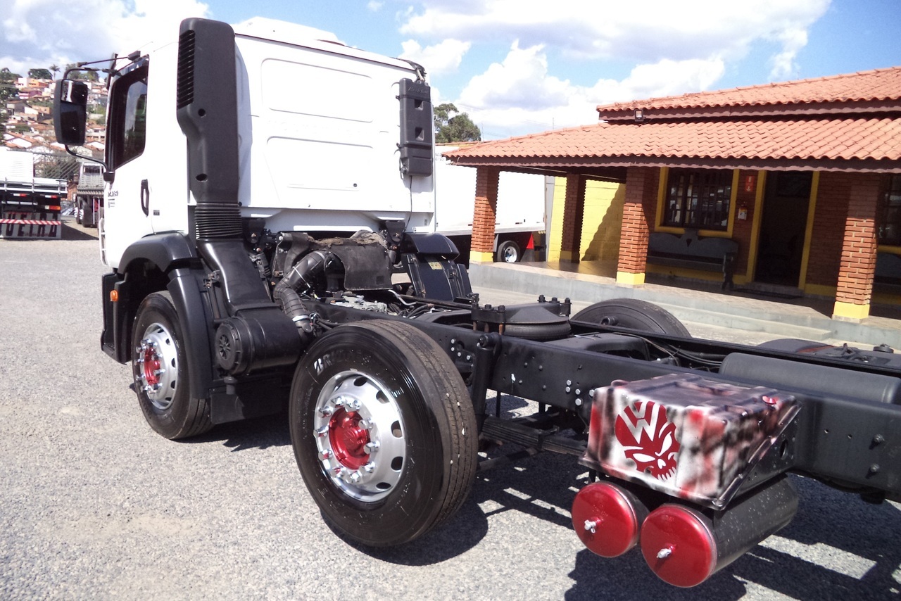 Volkswagen 24-280 E Constellation 6x2 - 14/14 6