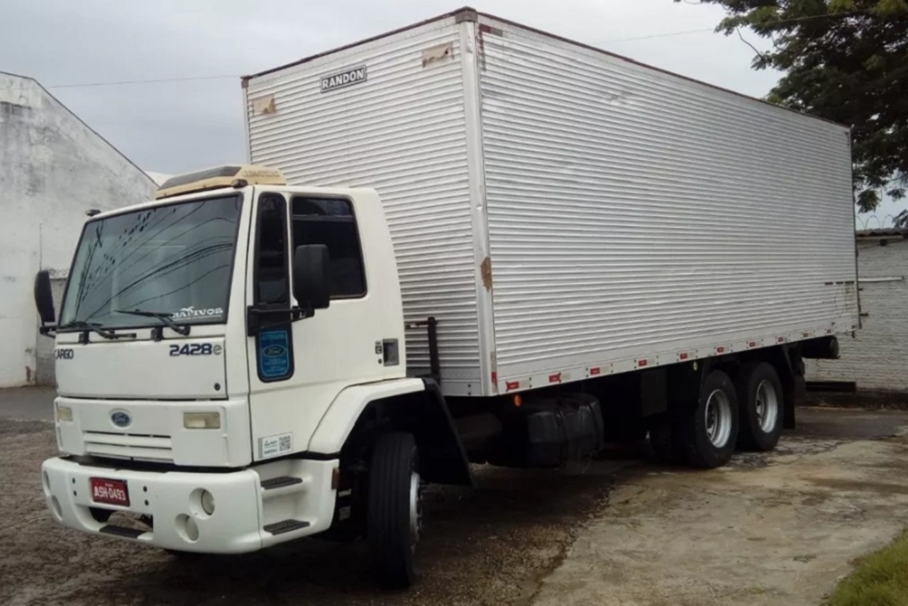 Ford Cargo2428 - 09/10 9