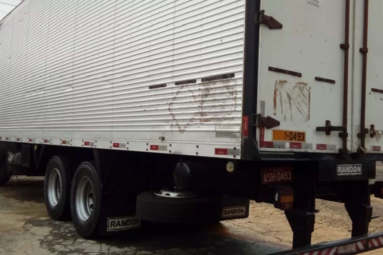 Ford Cargo2428 - 09/10 10