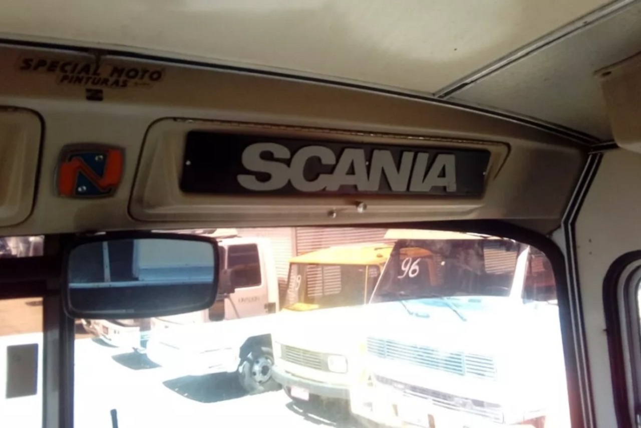 Scania Rodoviário - 78/78 7