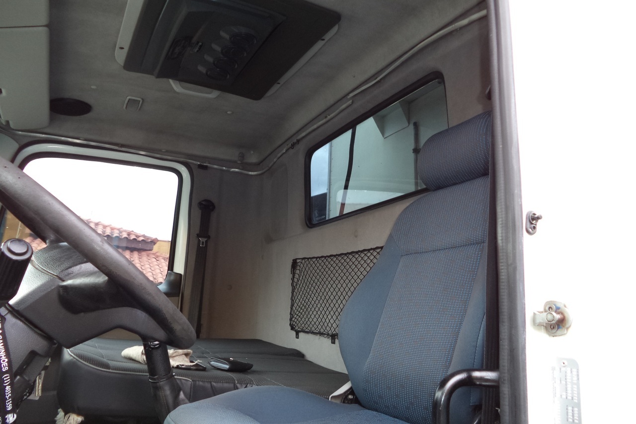 Volkswagen 15-180 E Constellation - 09/09 4