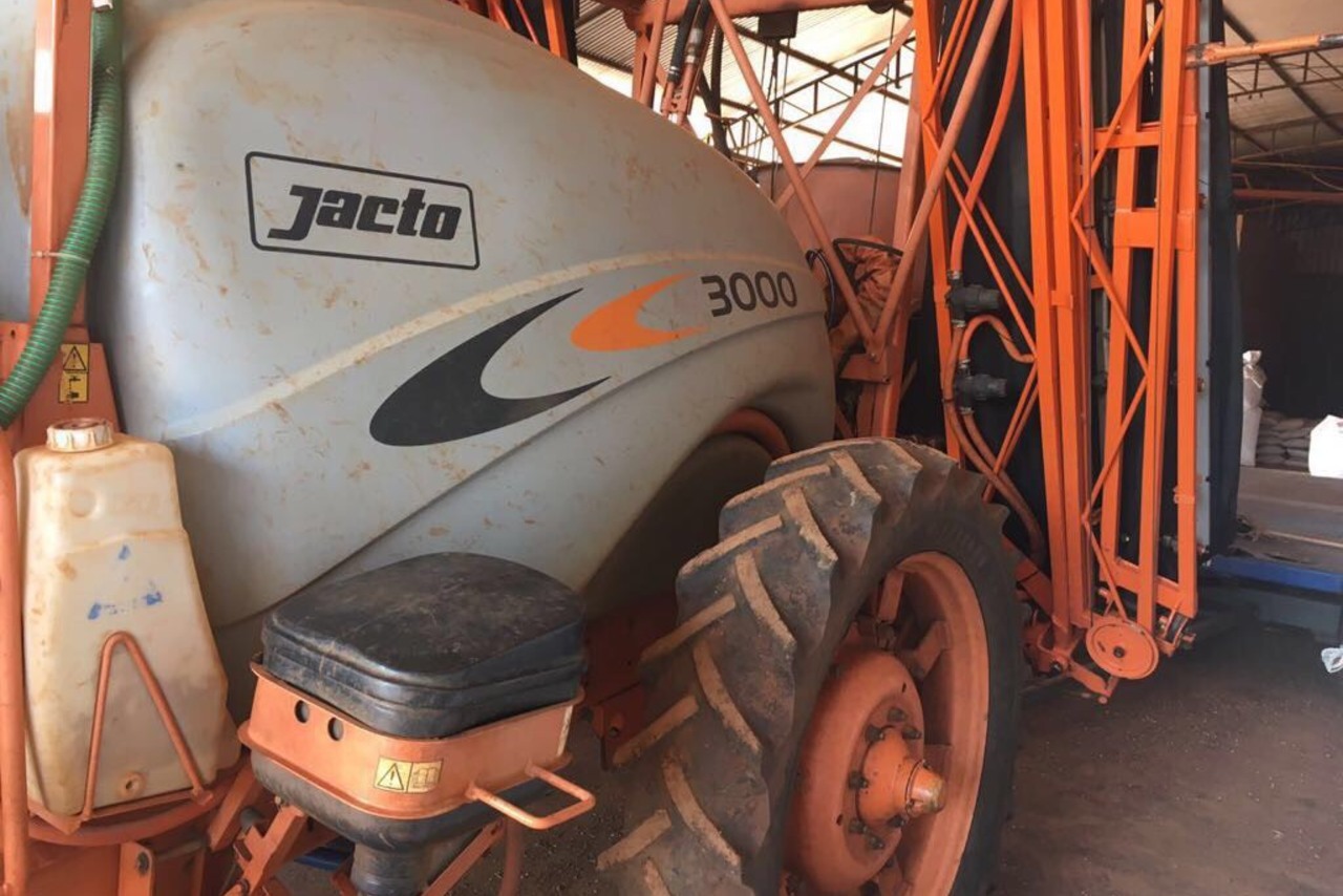 Jacto Advance 3000 Vortex - 08/08 3