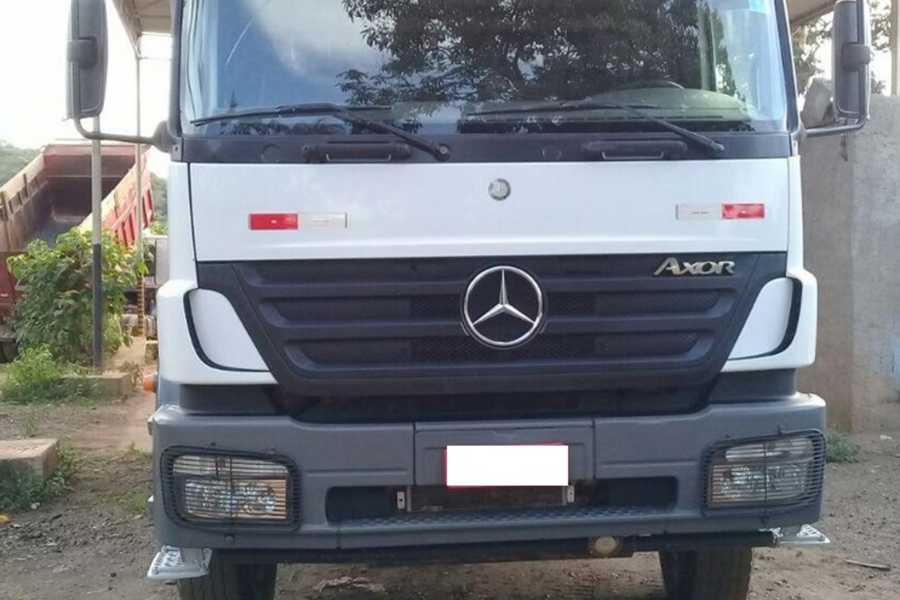 Mercedes Benz Axor 2831 - 08/08 4