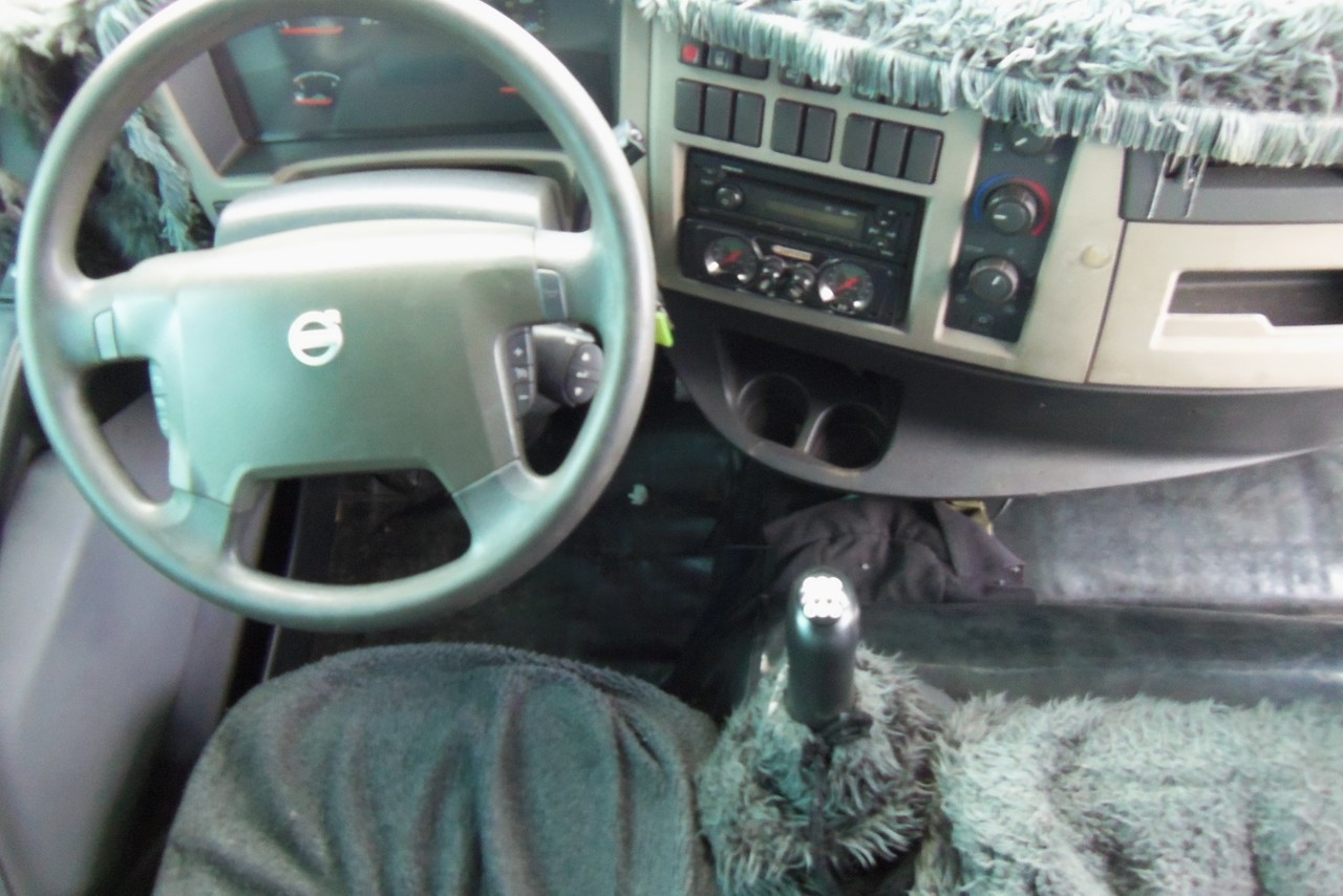 Volvo VM 270 - 12/12 5