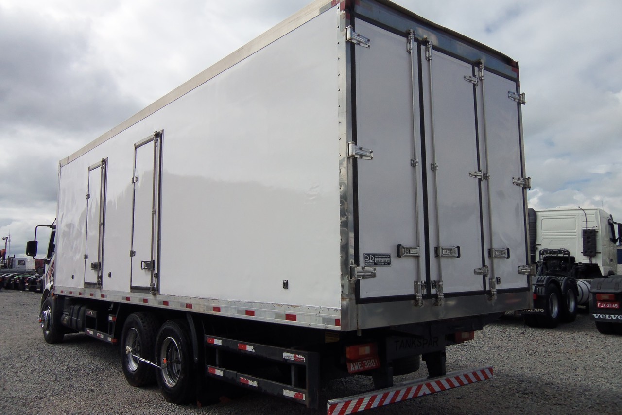 Volvo VM 270 - 12/12 7