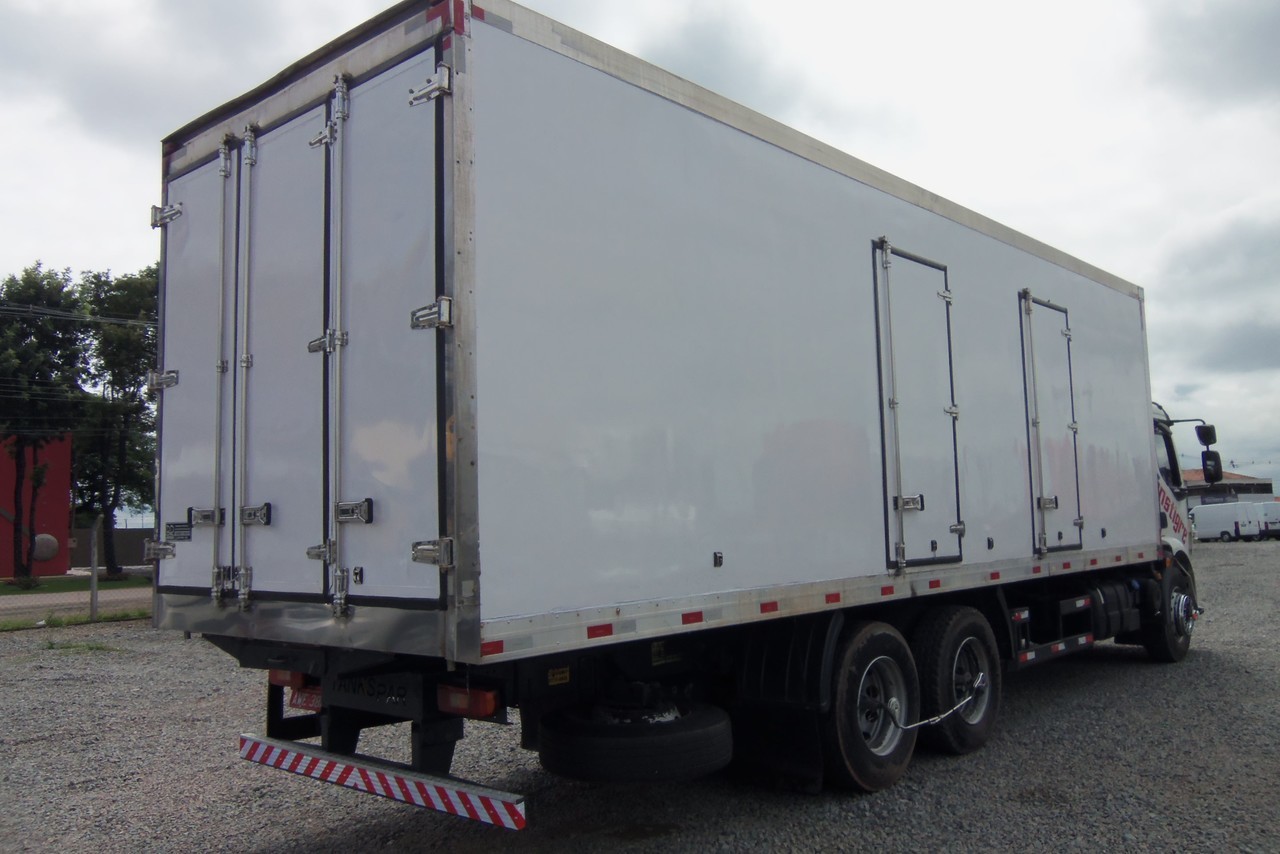 Volvo VM 270 - 12/12 9