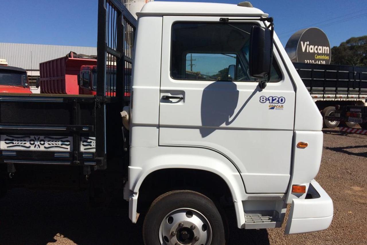 Volkswagen 8 120 - 06/06 2